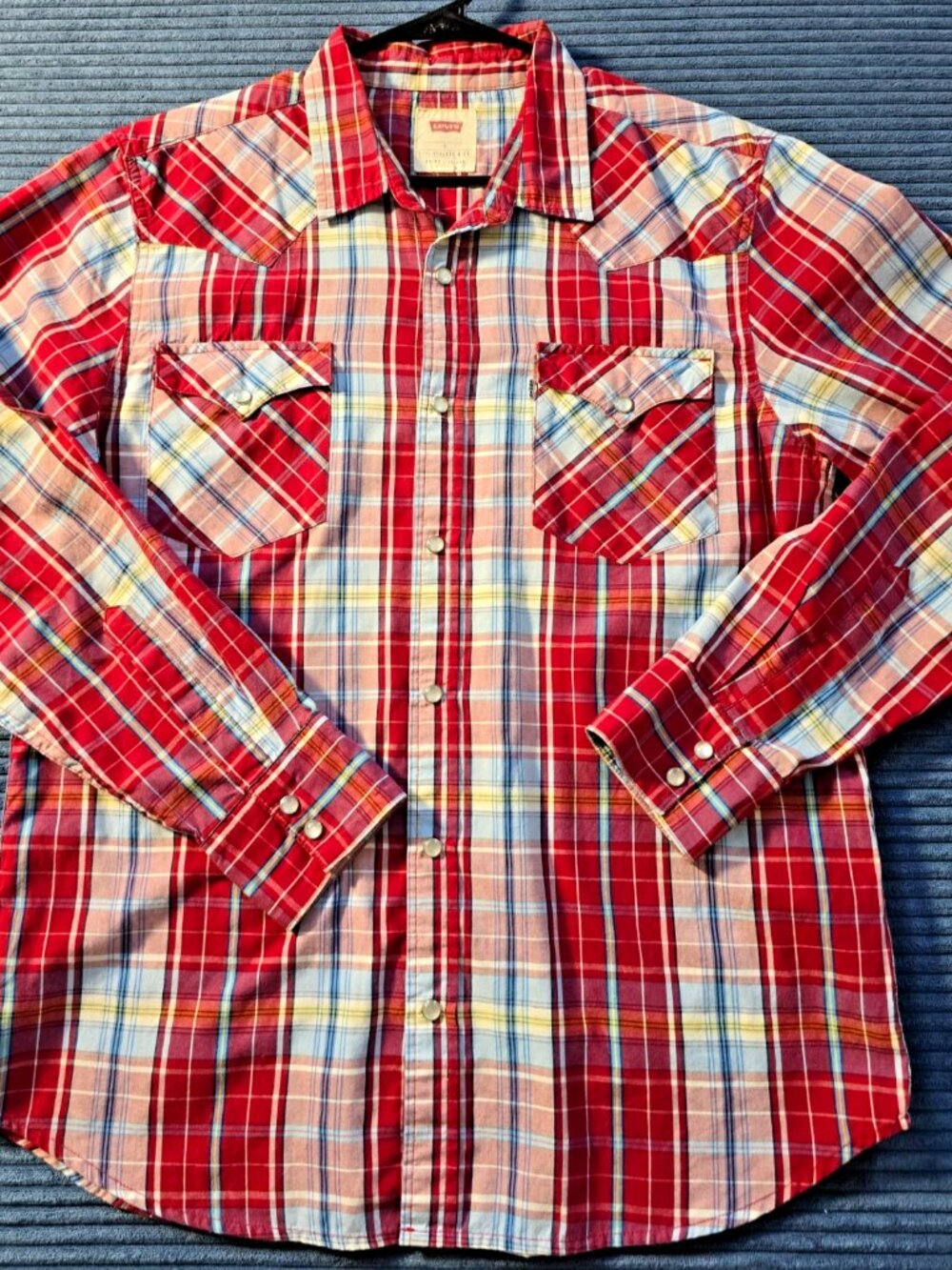 Levi’s Men’s Plaid Button Up Shirt Large L Red Blue Western Casual Long Sleeve